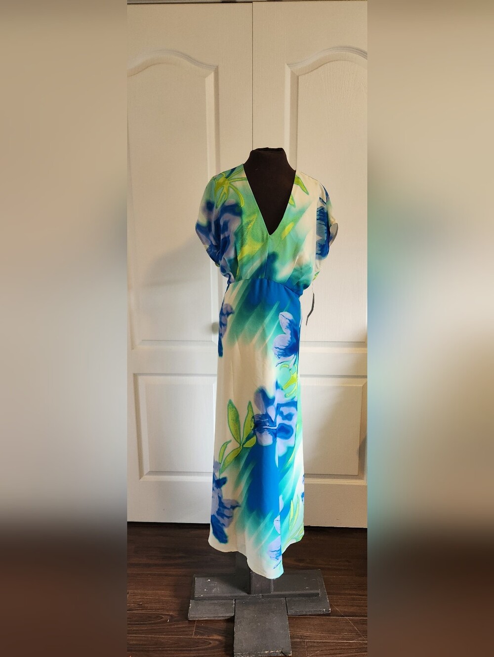 NWT Maggie London Dress Size 10